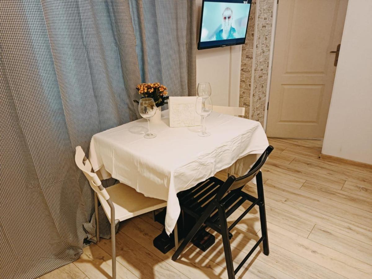 ブカレストPiata Romana Luxuryアパートメント エクステリア 写真